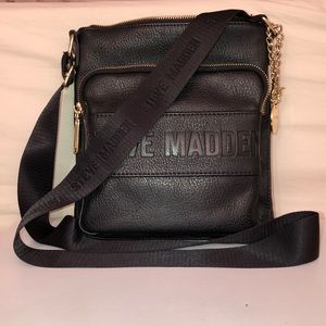 Steve Madden | Black Crossbody Purse